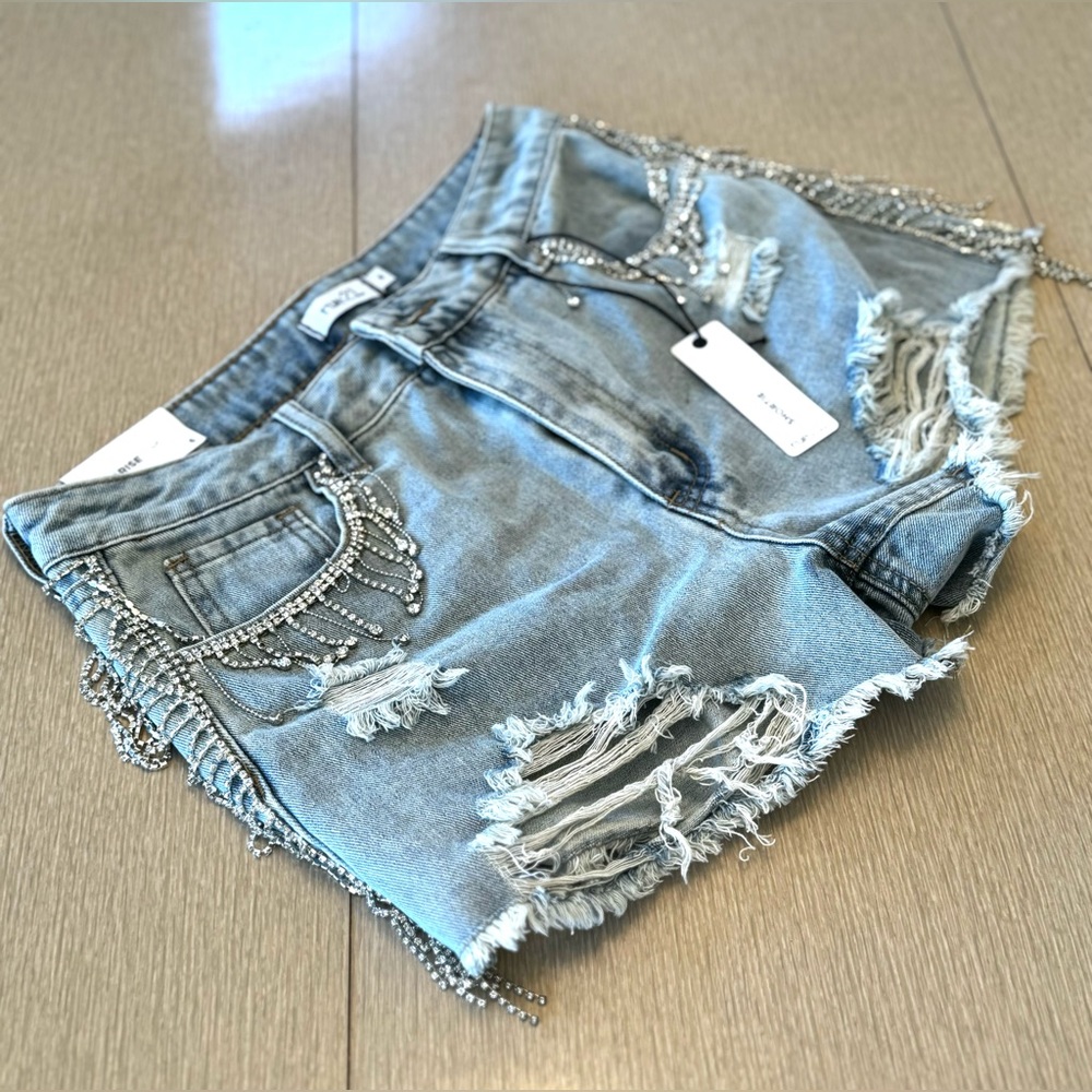 RUE21 EMBELLISHED BLING RHINESTONE SHORTS - Picture 5 of 13